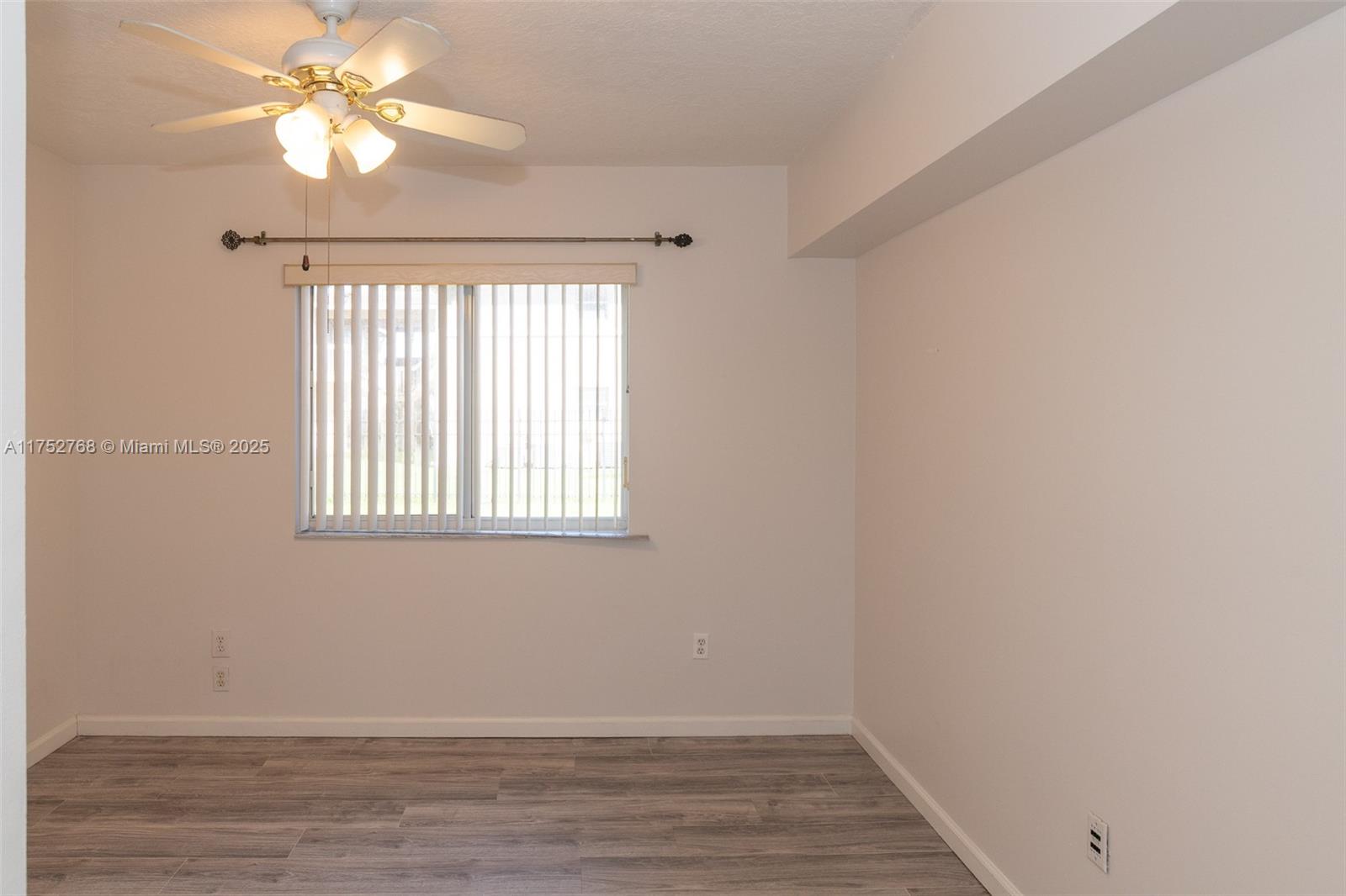 TARA II CONDO - Residential
