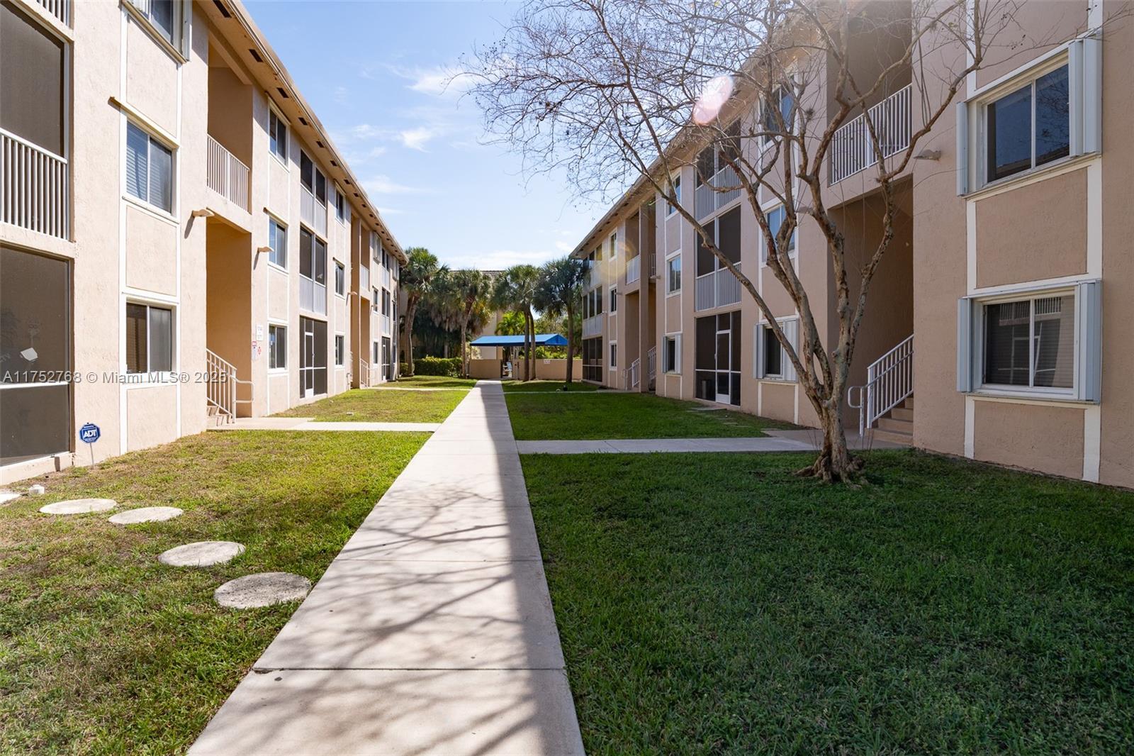 TARA II CONDO - Residential