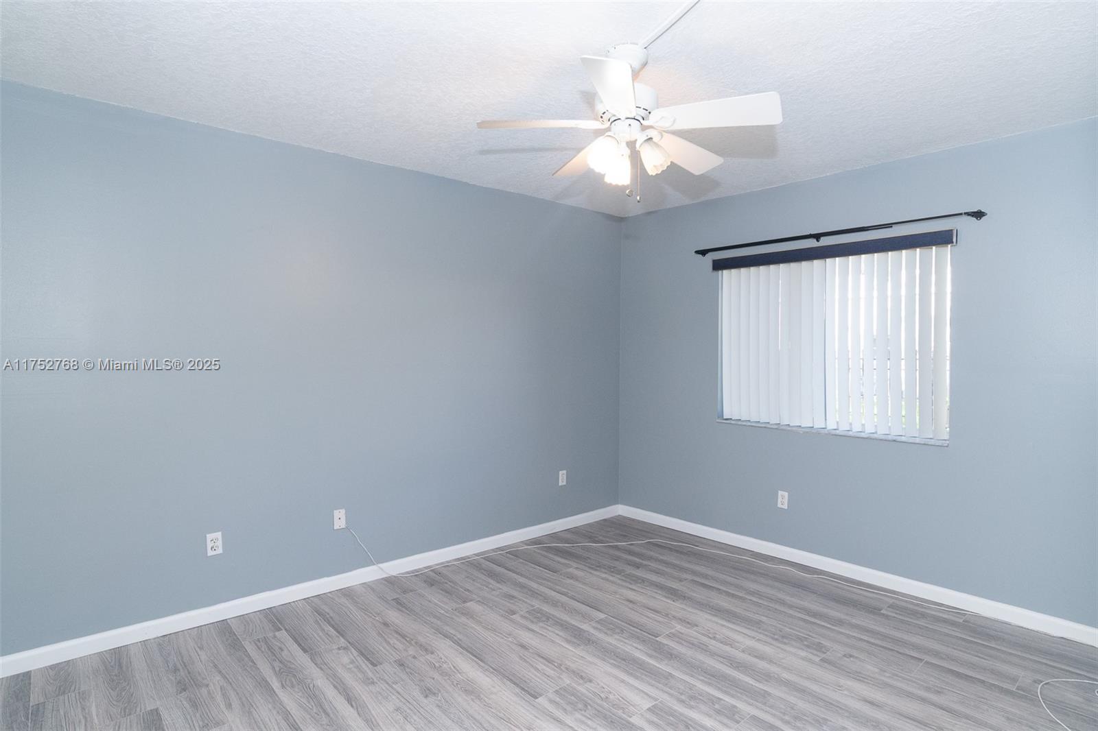 TARA II CONDO - Residential