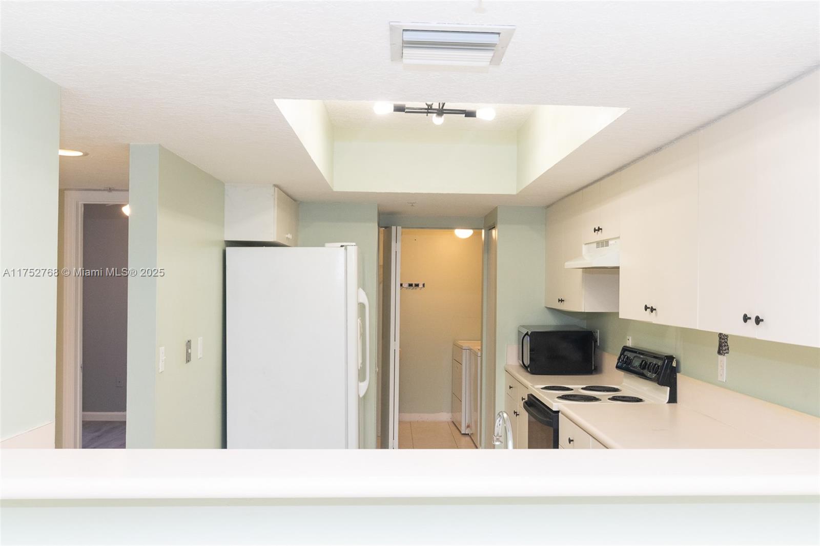 TARA II CONDO - Residential