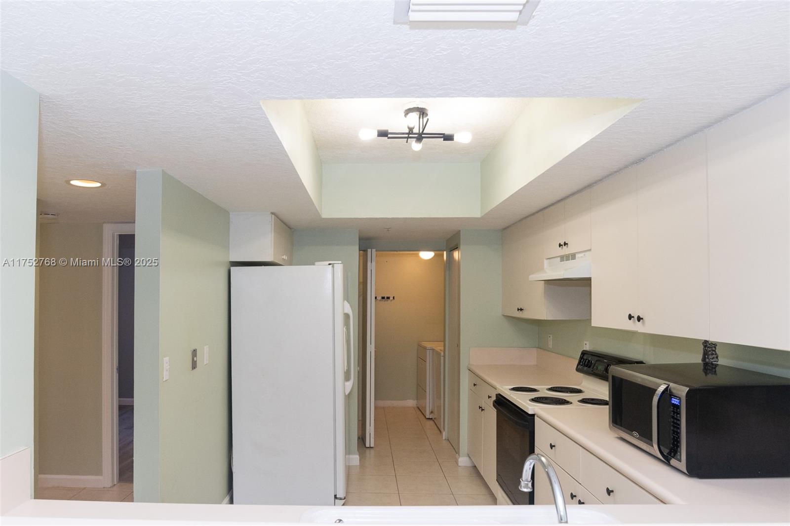 TARA II CONDO - Residential