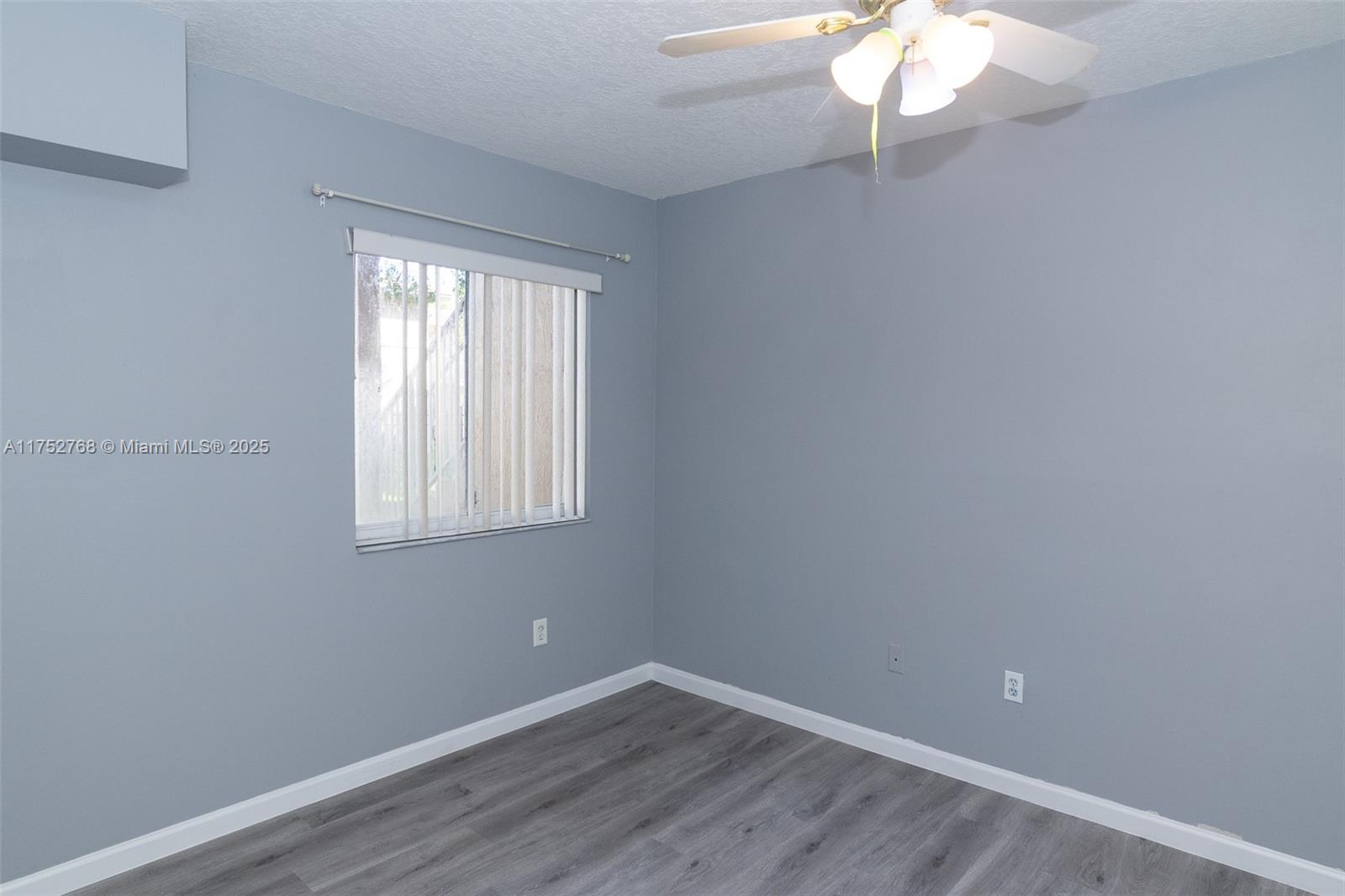 TARA II CONDO - Residential
