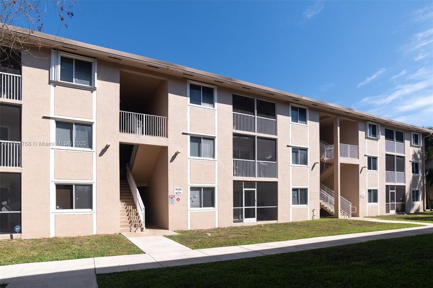 Spacious 3 bedroom, 2 full bath condo in popular Coral Springs. Bright open condo features a great room, separate kitchen with large pass through into the great room, and a separate laundry room.  There is a primary bedroom that will fit a king bed with ease and features double sinks, big walk in closet plus regular closet, private commode, tub/shower combination.  The condo features two additional bedrooms that will accommodate queen beds easily. And there is a screened porch that faces north and is away from street noise. Unit needs some updating but is in great condition. Reserves are fully funded.  Come see this unit in desirable Coral Springs. MINIMUM 20% DOWN ON MORTGAGE TRANSACTIONS.