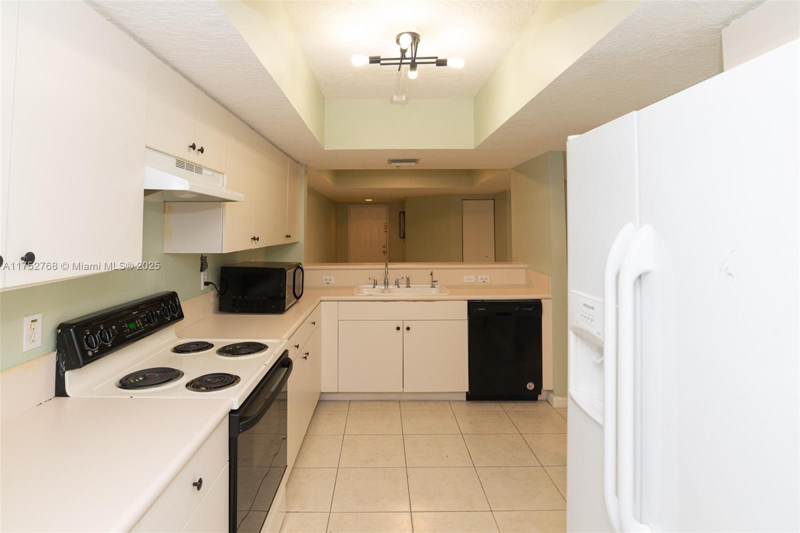 TARA II CONDO - Residential