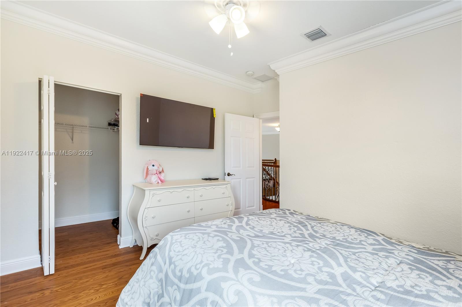 SUNSET LAKES PLAT THREE - Residential