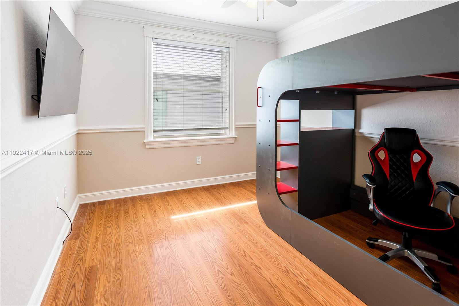 SUNSET LAKES PLAT THREE - Residential