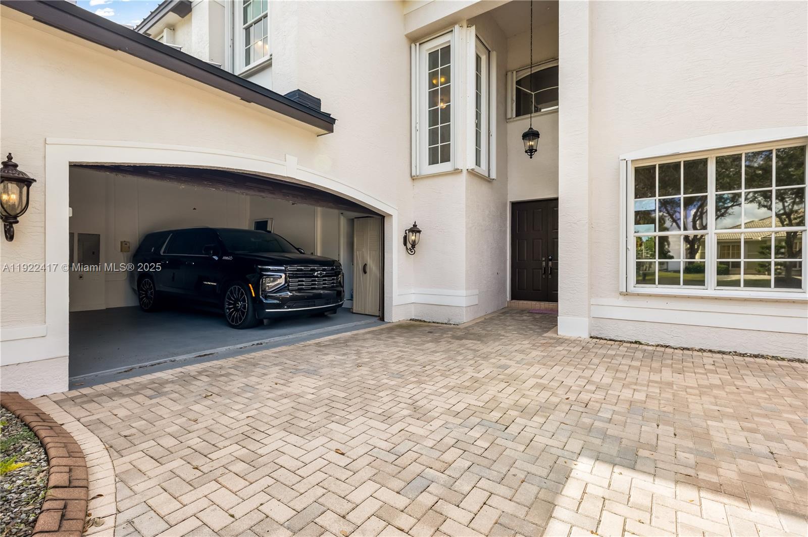 SUNSET LAKES PLAT THREE - Residential