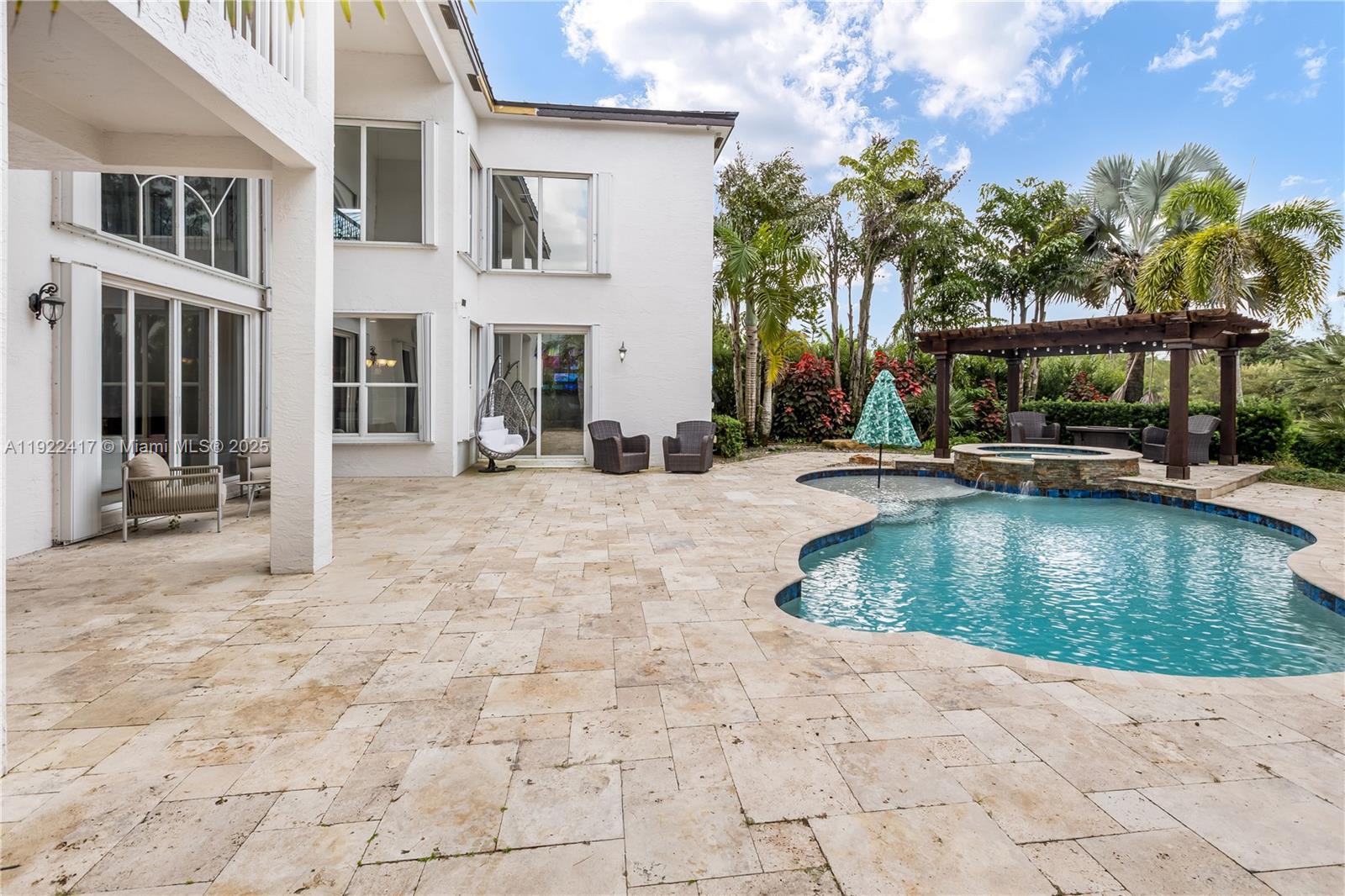 SUNSET LAKES PLAT THREE - Residential