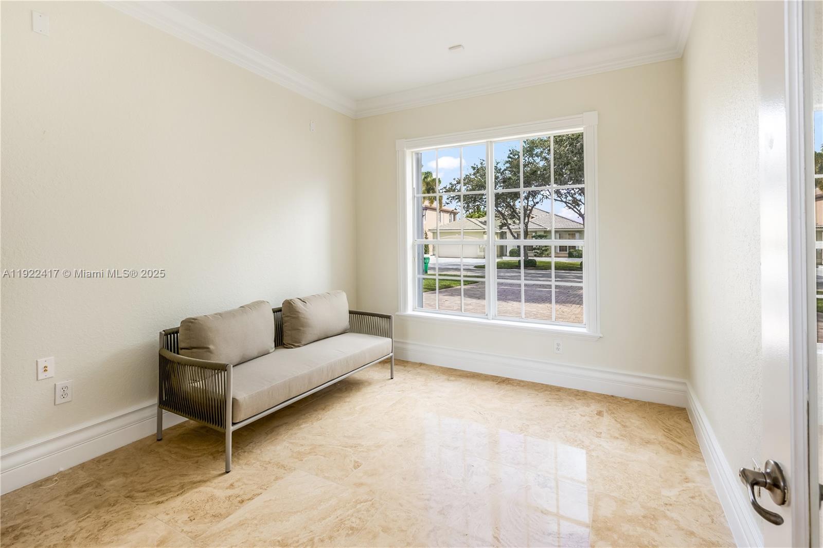 SUNSET LAKES PLAT THREE - Residential