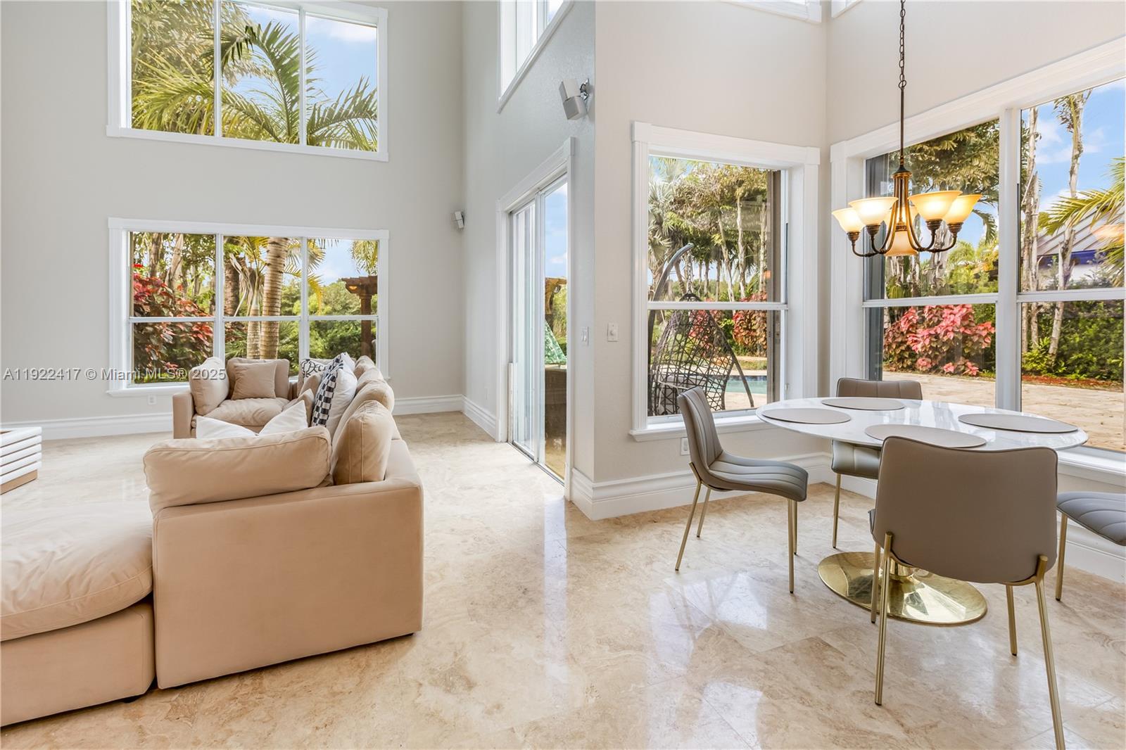 SUNSET LAKES PLAT THREE - Residential