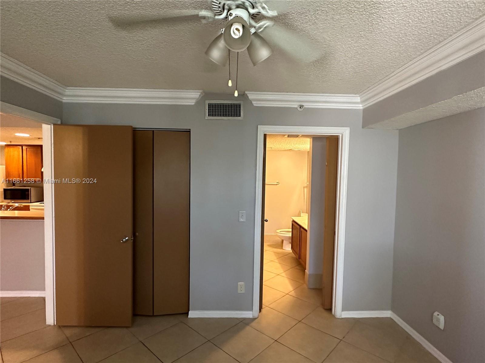 NOB HILL LANDINGS CONDOMI - Residential Lease