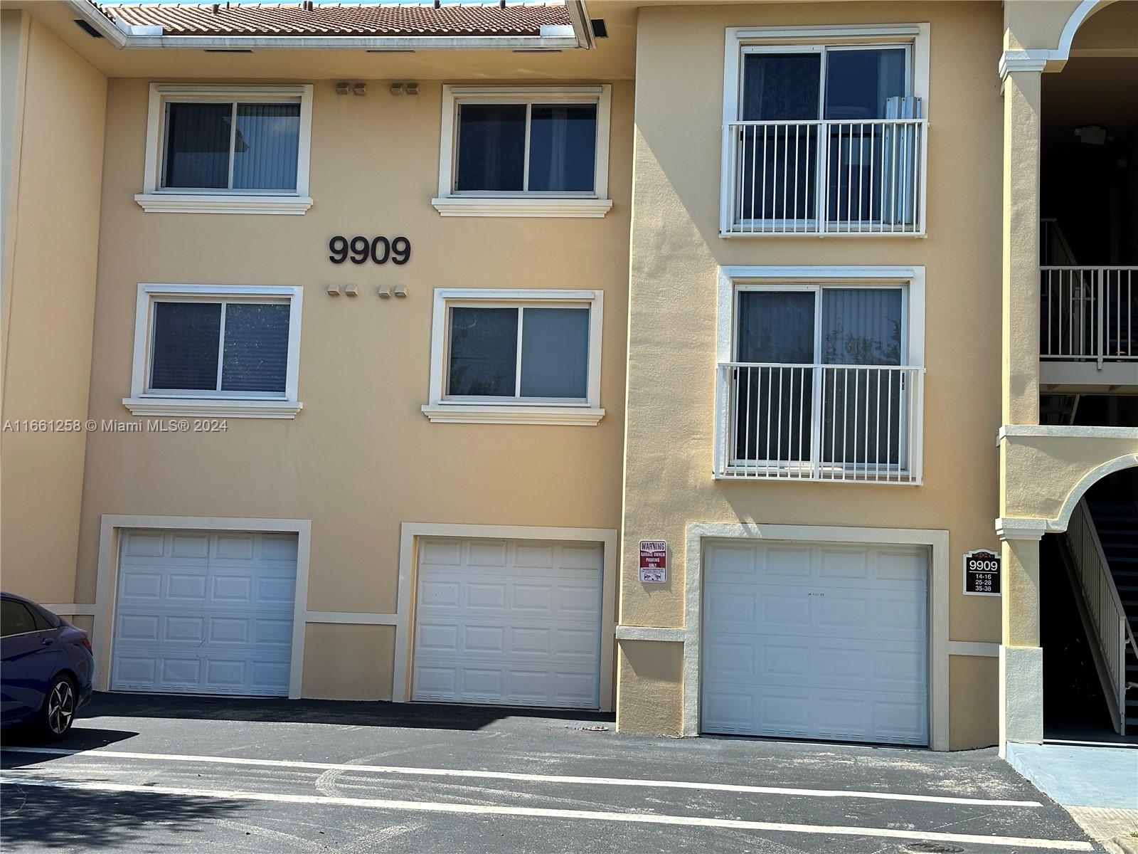 NOB HILL LANDINGS CONDOMI - Residential Lease