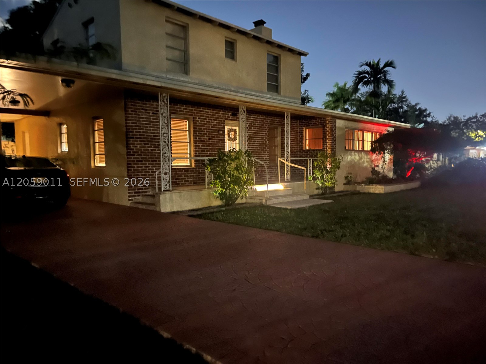 72 Palmetto Dr
