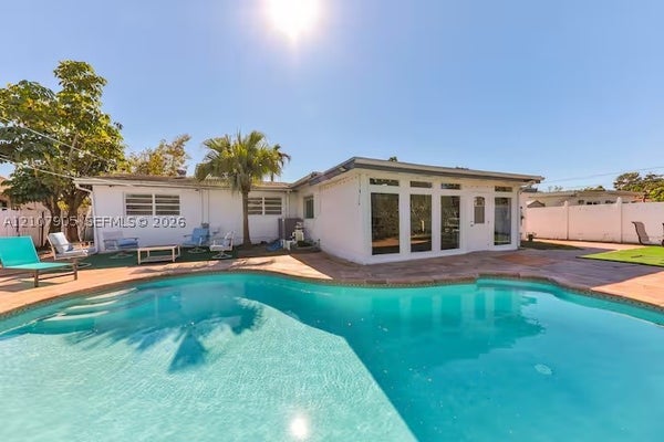 2565 NE 214TH ST # 2565, MIAMI, FL 33180 - Image ee3be55f2ff7a7ebab7ee26d4f0c7876/2603152054