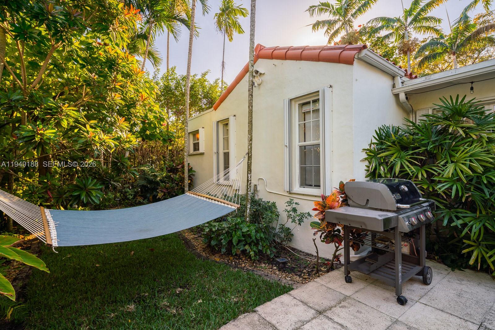 CORAL GABLES GRANADA SEC - Residential