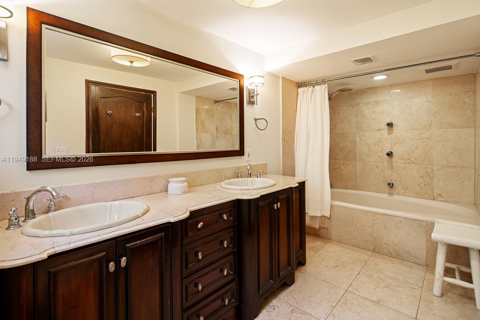 CORAL GABLES GRANADA SEC - Residential