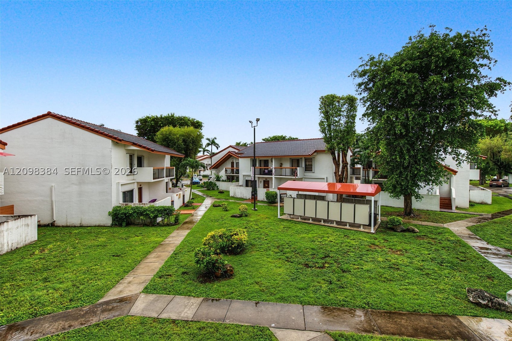7500 SW 153rd Ct 206-12, Miami, FL, 33193/$259,000 2 7500 SW 153rd Ct 206-12