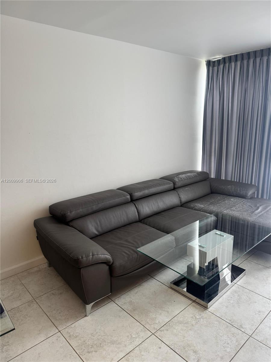 701 Three Islands Blvd 211