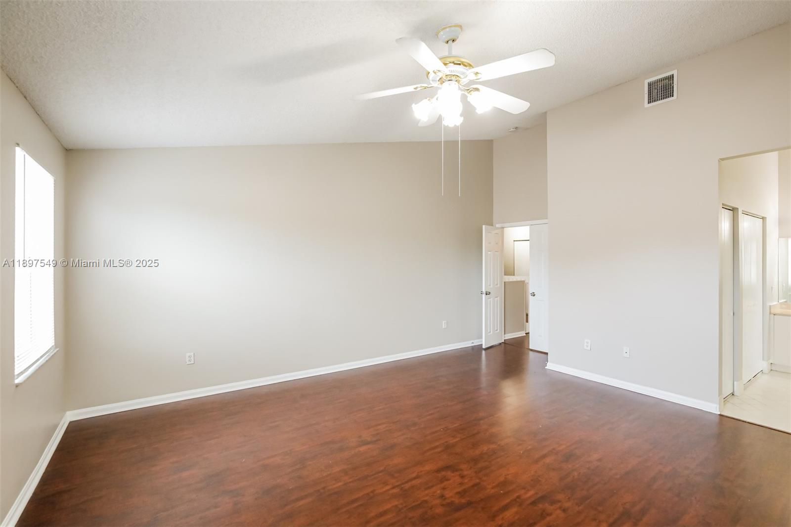TOWNGATE - Residential Lease