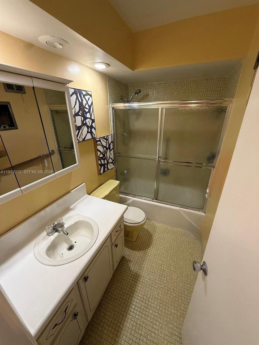 ISLE OF PARADISE CO-OP - Residential