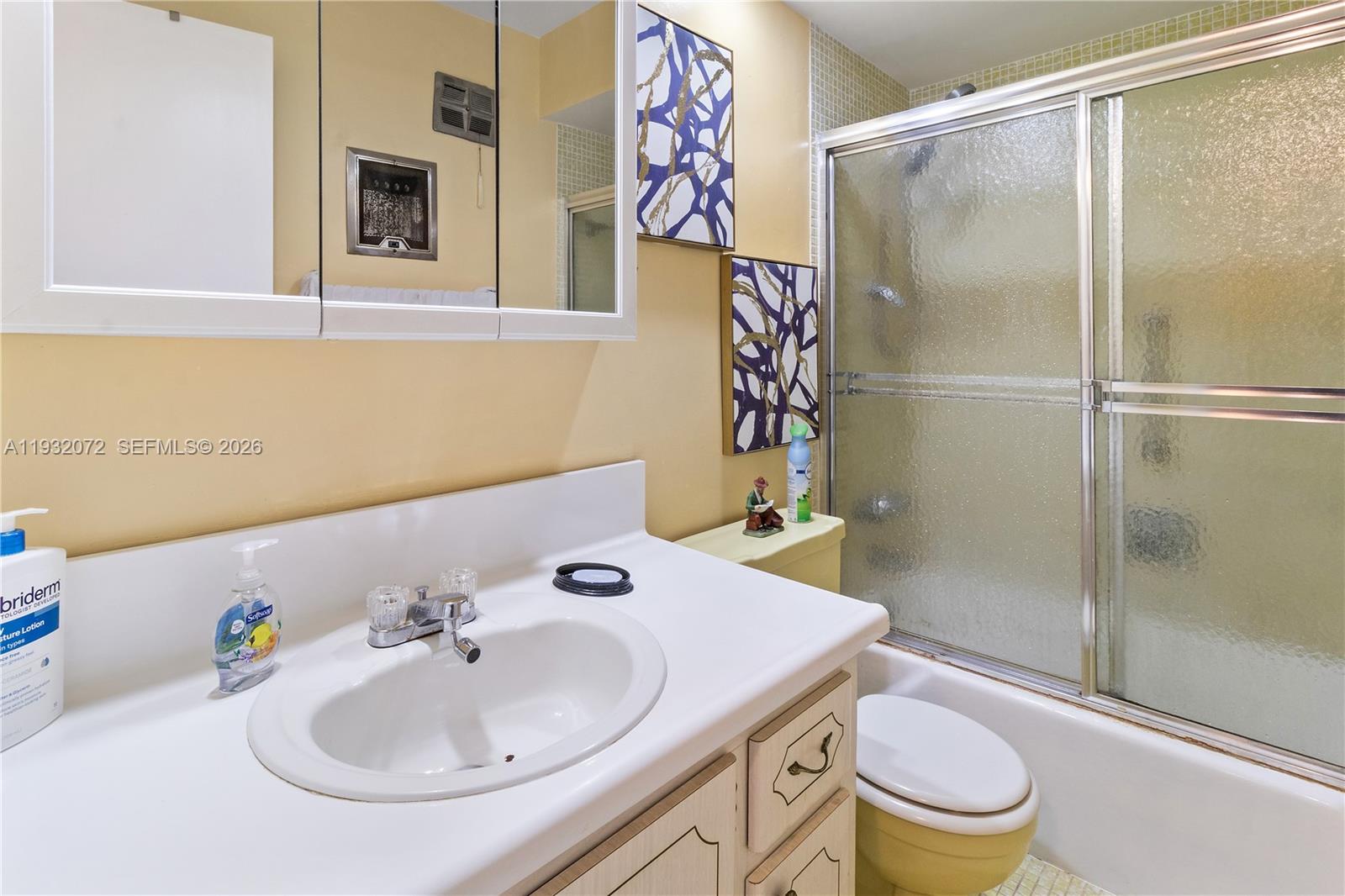 ISLE OF PARADISE CO-OP - Residential