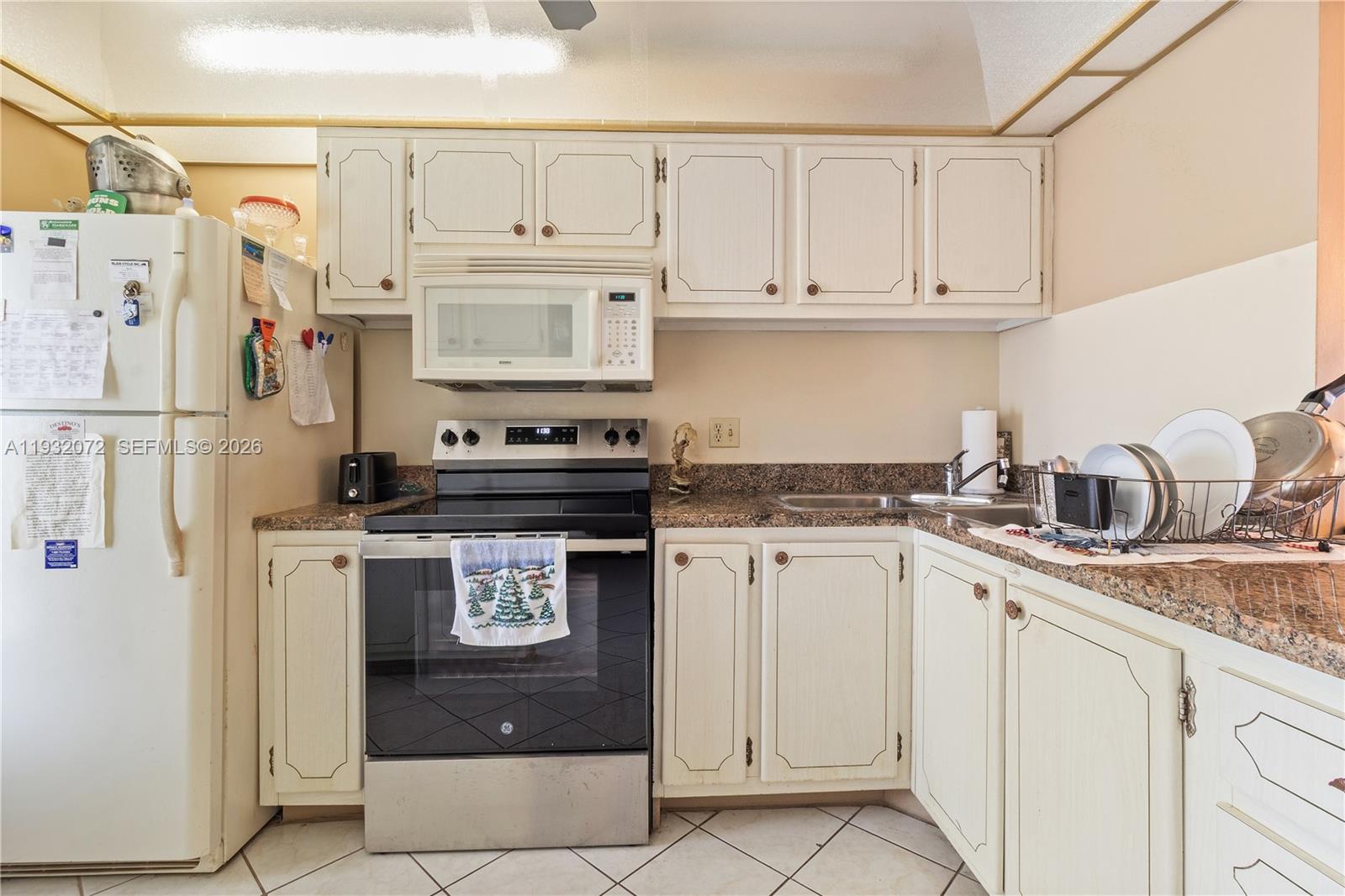 ISLE OF PARADISE CO-OP - Residential