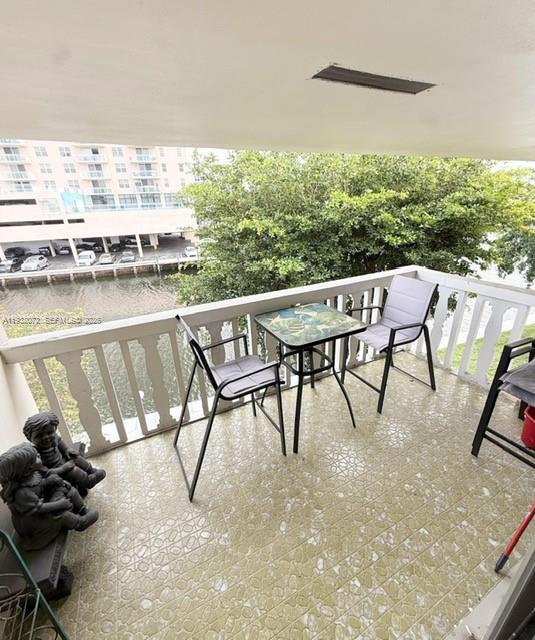 ISLE OF PARADISE CO-OP - Residential