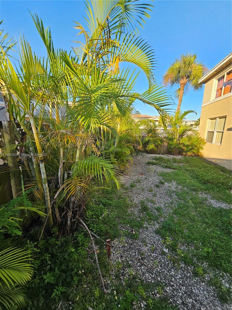 DORAL GARDENS CONDO - Residential Lease