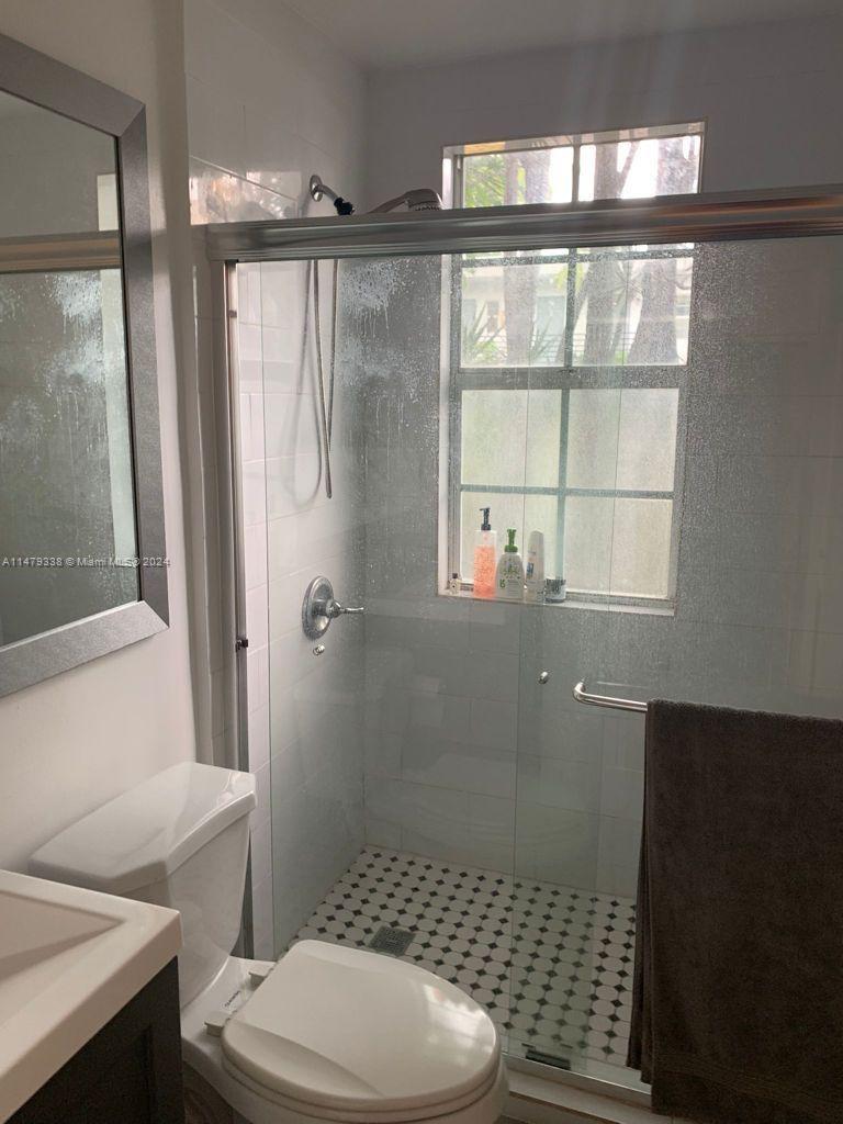 Miami Beach, Florida 33139, United States, 2 Bedrooms Bedrooms, ,1 BathroomBathrooms,Residential,Active,69137