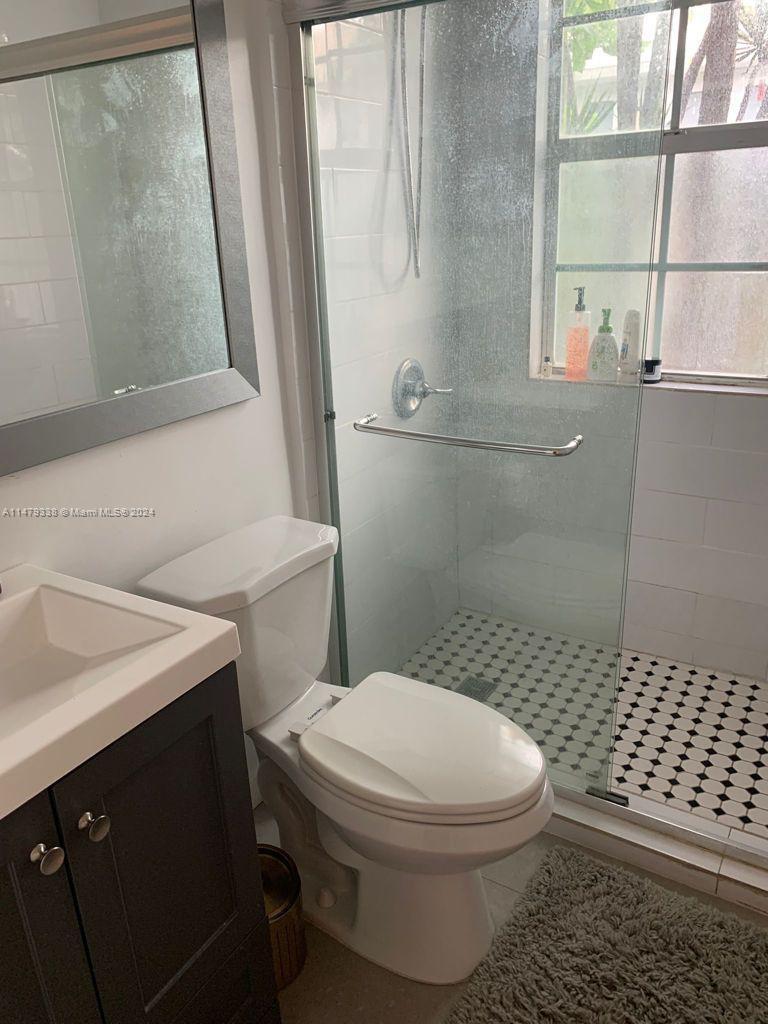 Miami Beach, Florida 33139, United States, 2 Bedrooms Bedrooms, ,1 BathroomBathrooms,Residential,Active,69137