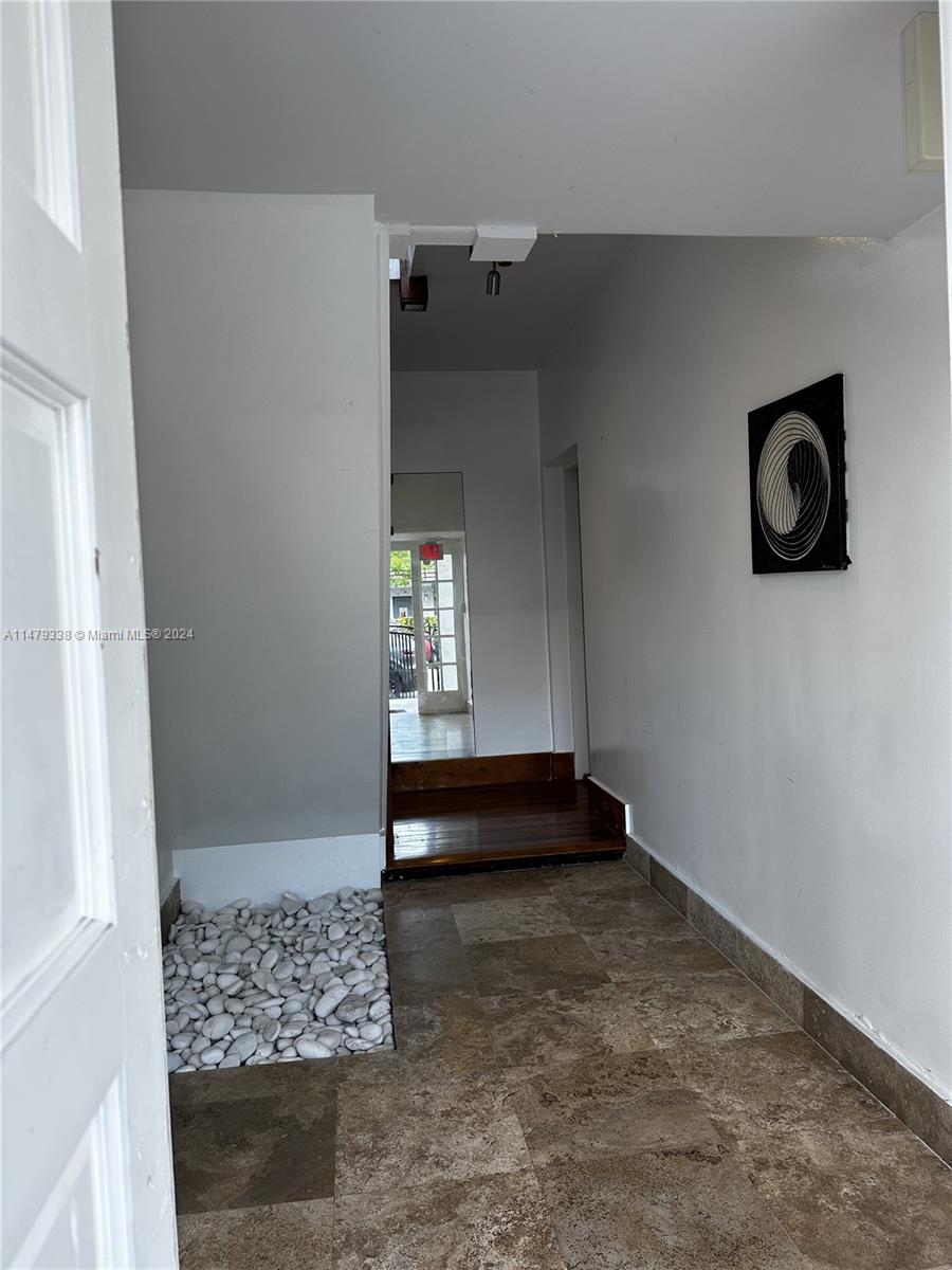 Miami Beach, Florida 33139, United States, 2 Bedrooms Bedrooms, ,1 BathroomBathrooms,Residential,Active,69137