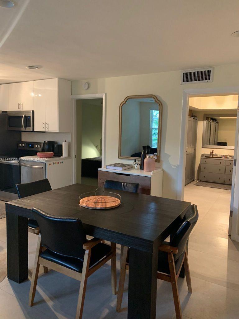 Miami Beach, Florida 33139, United States, 2 Bedrooms Bedrooms, ,1 BathroomBathrooms,Residential,Active,69137