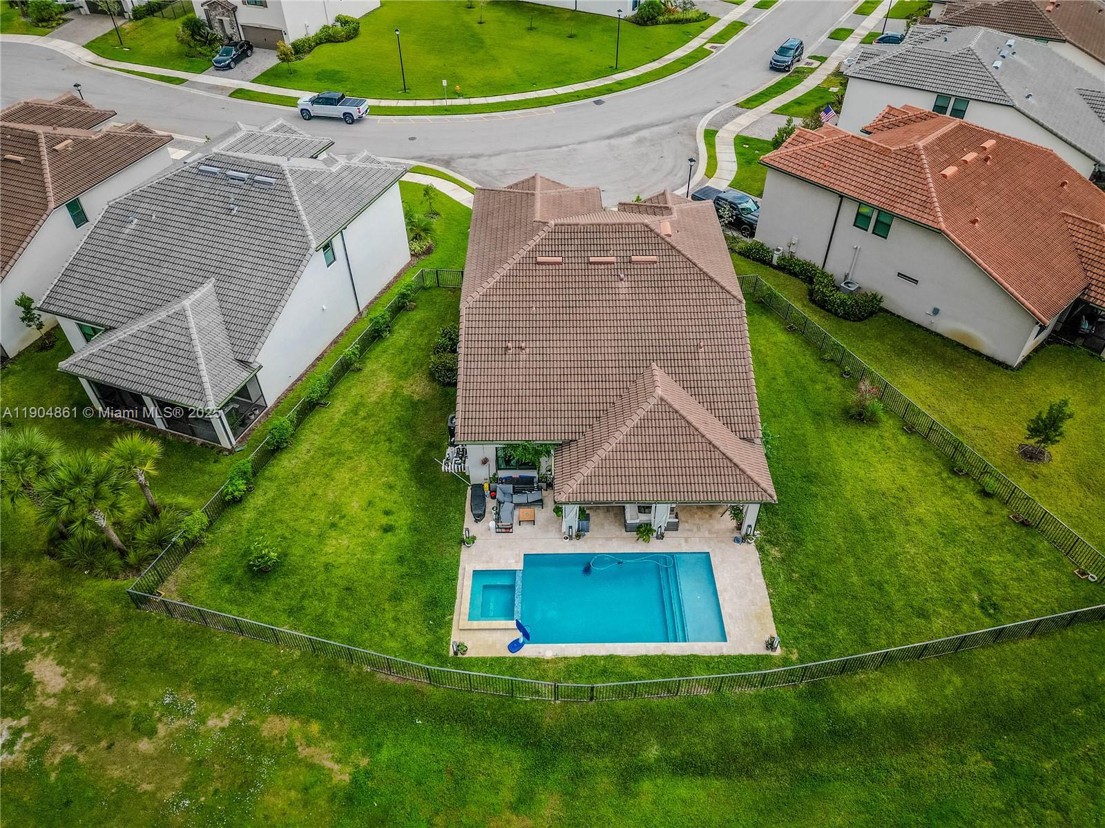 WOODMONT PODS B F & G - Residential