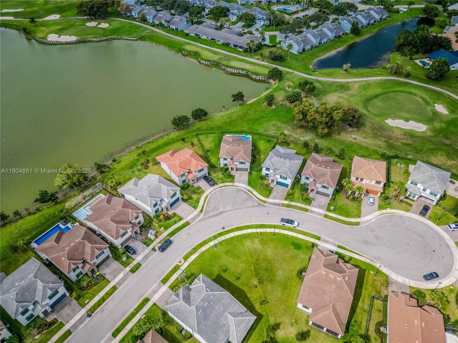 WOODMONT PODS B F & G - Residential