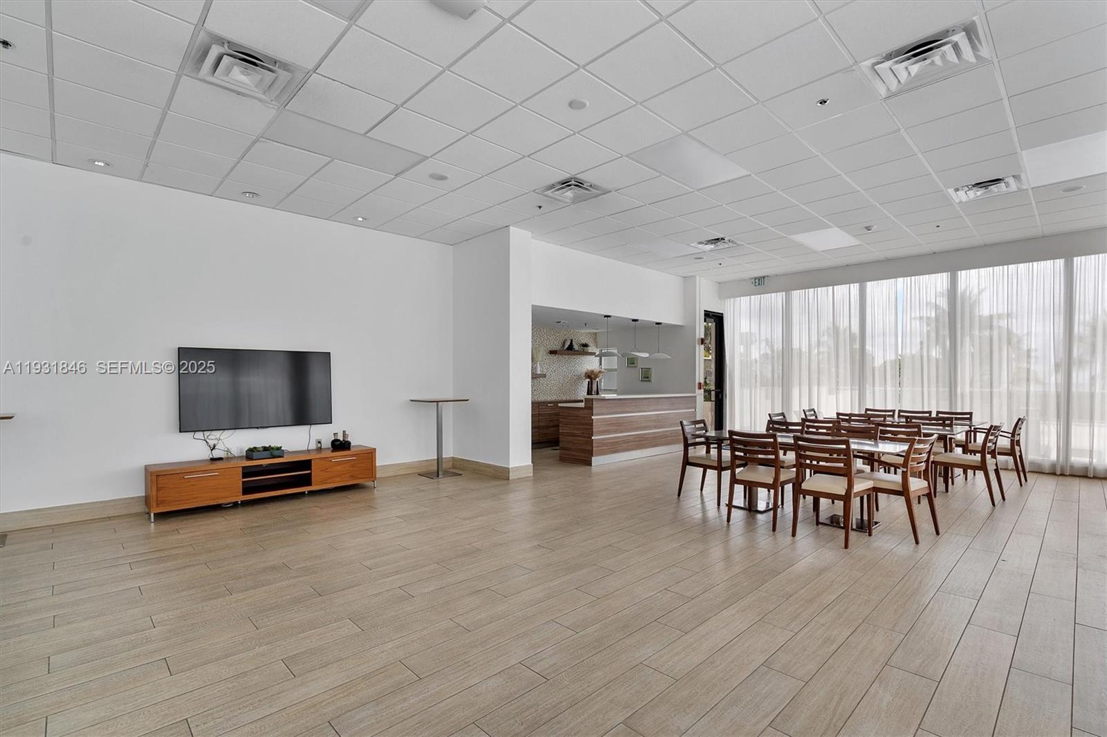 9500 OCEANS CONDO - Residential