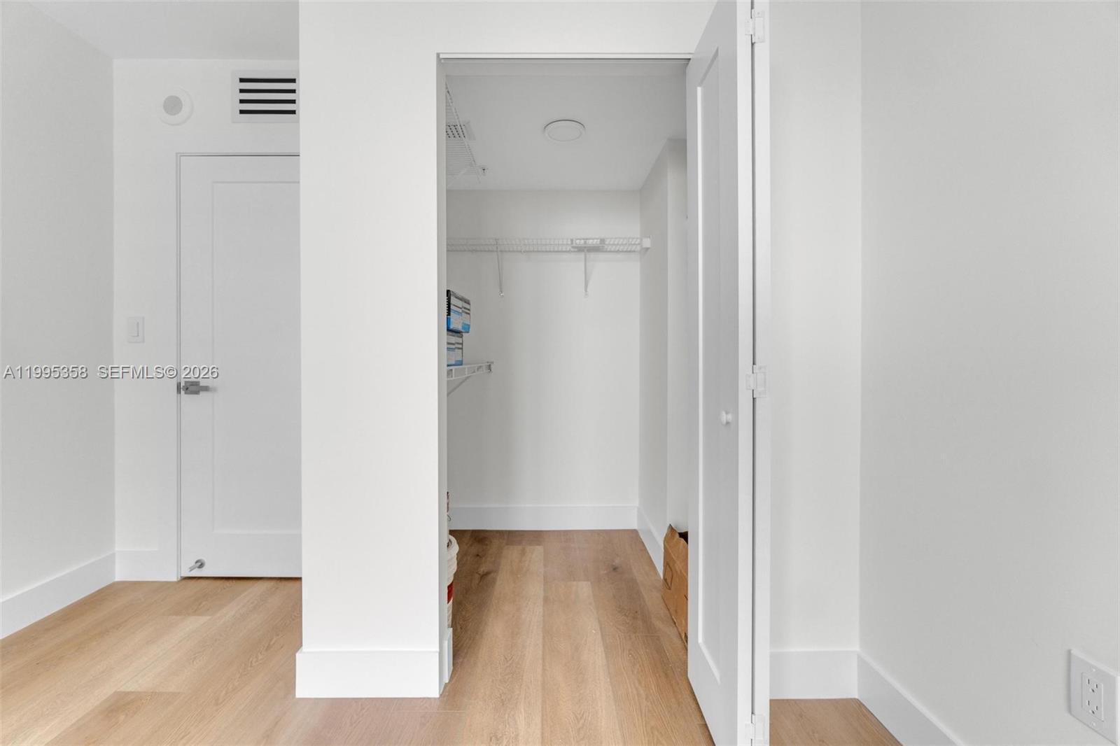 THE MARK ON BRICKELL COND - Residential Lease