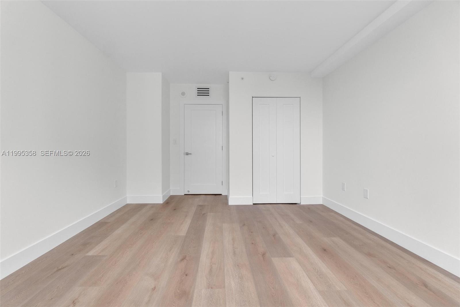 THE MARK ON BRICKELL COND - Residential Lease