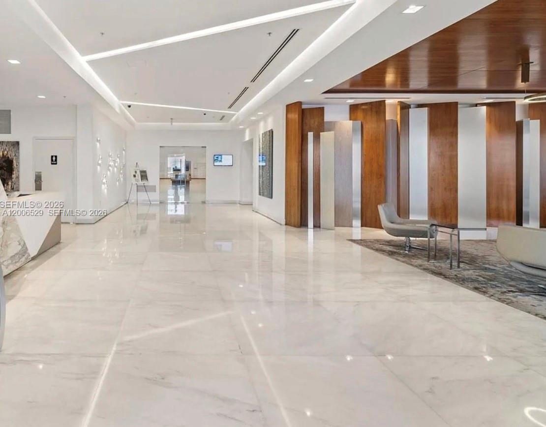 SUNSET HARBOUR NORTH COND - Residential