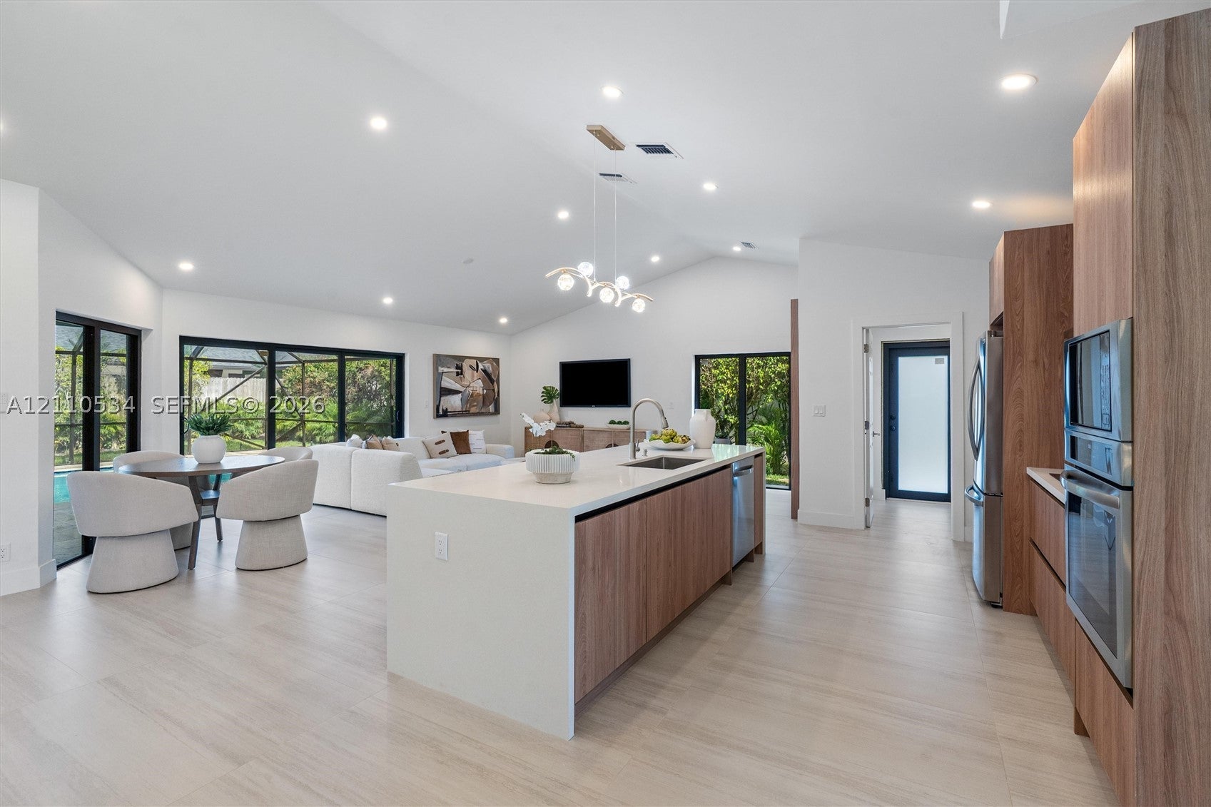 21193 Raindance Ln
