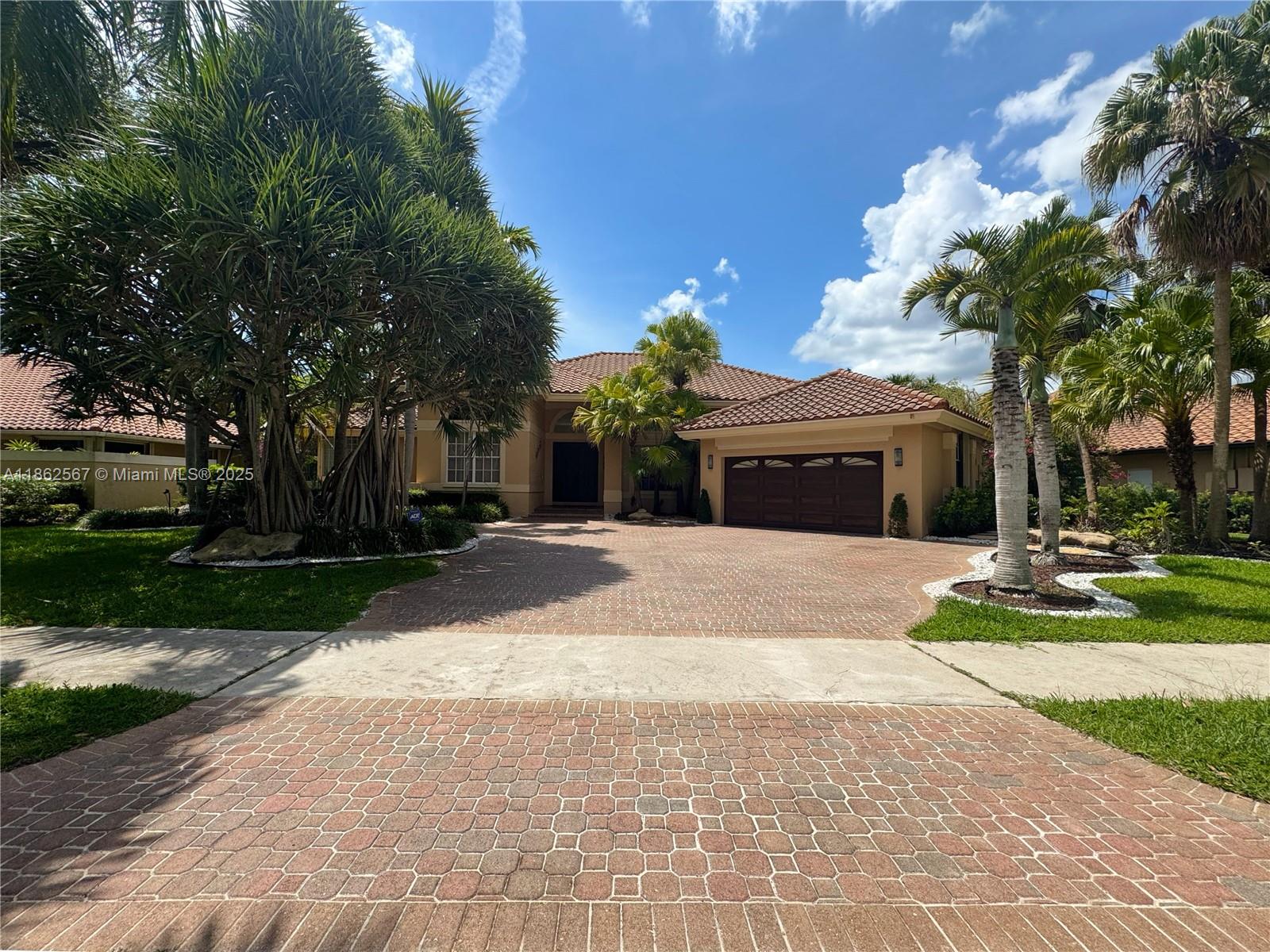 375 Sabal Way