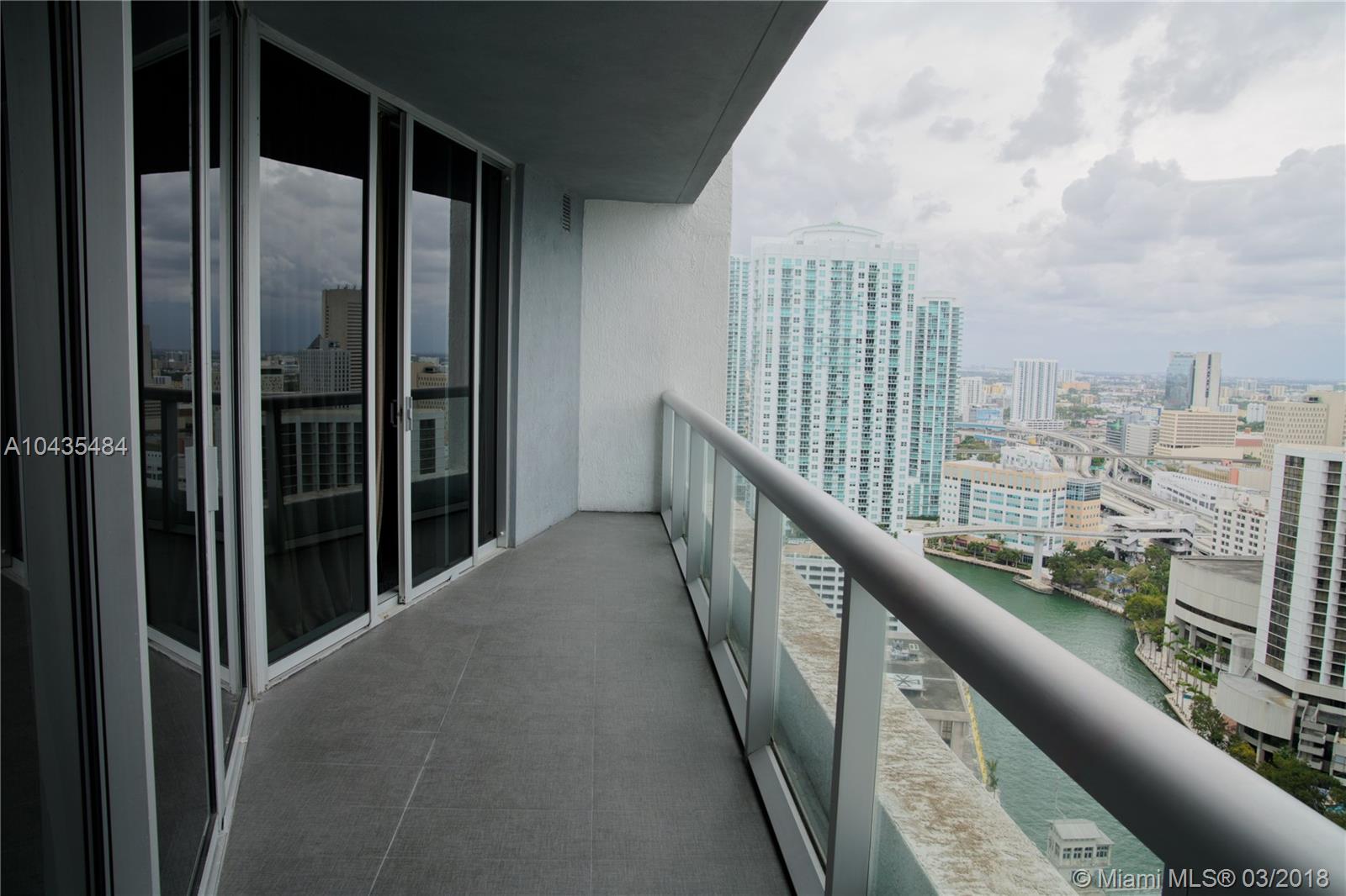 ICON BRICKELL NO 1 - Residential