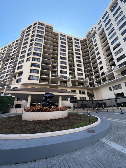 540 Brickell Key Dr 301 Miami FL 33131