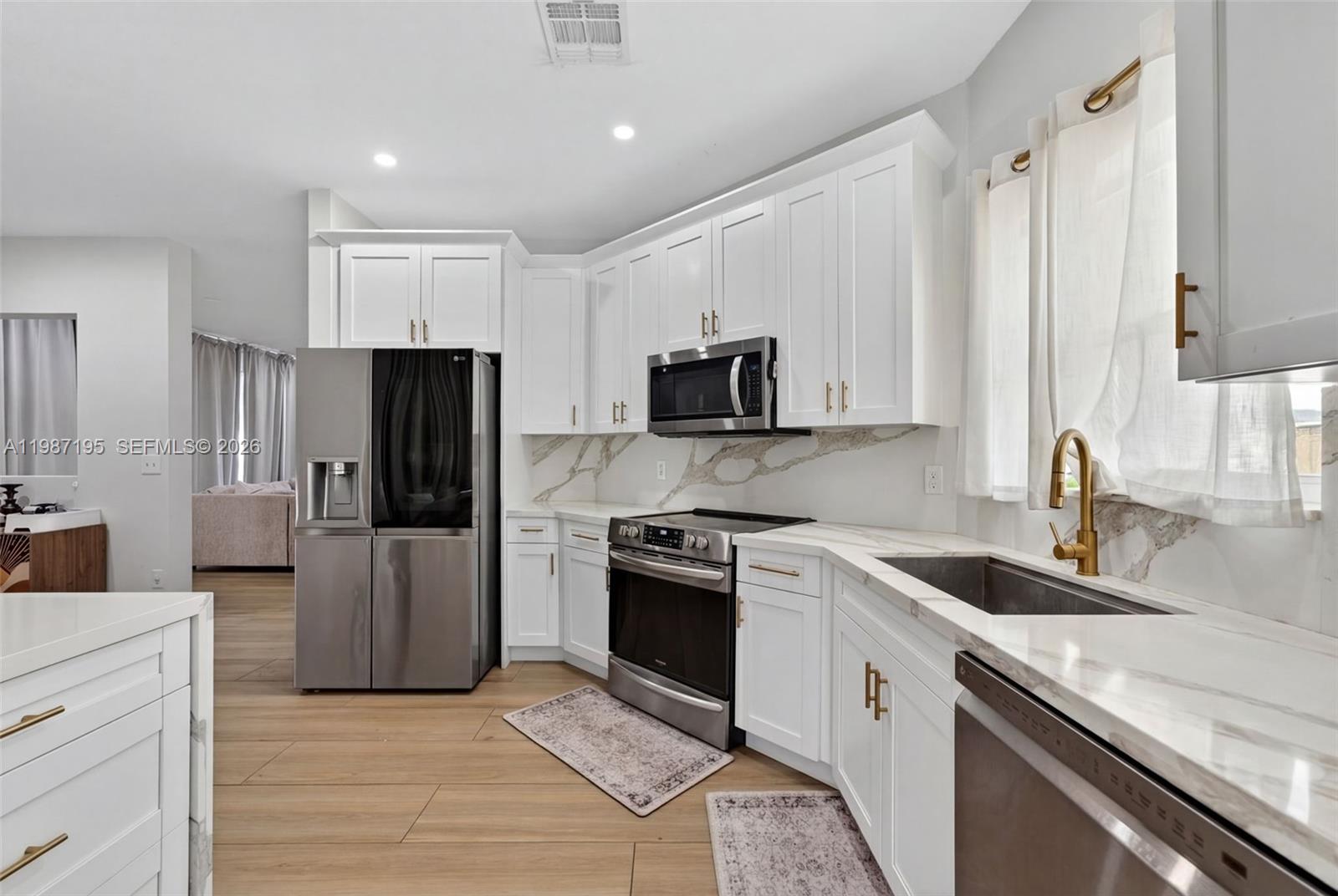 CHAPEL TRAIL II - Residential