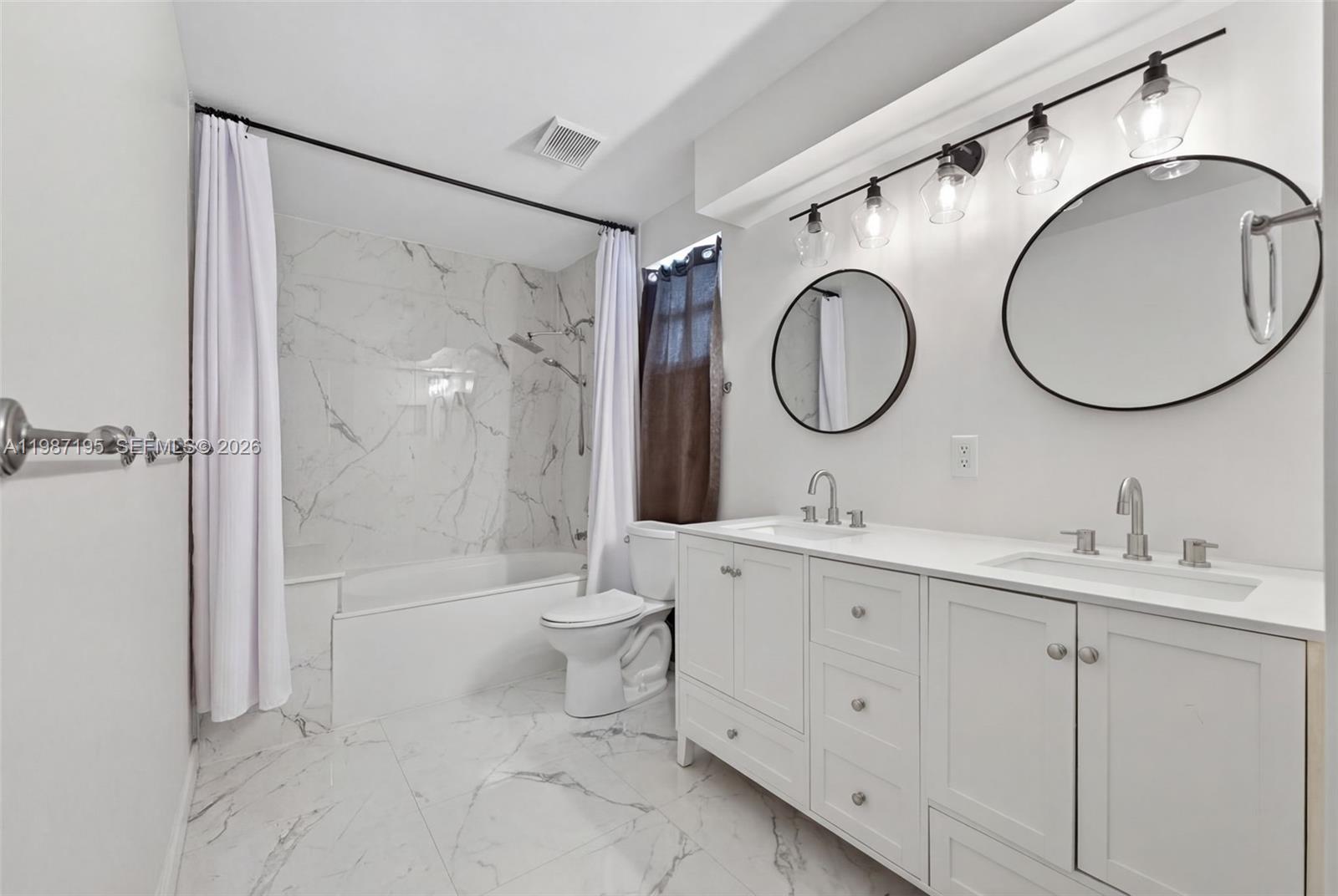 CHAPEL TRAIL II - Residential