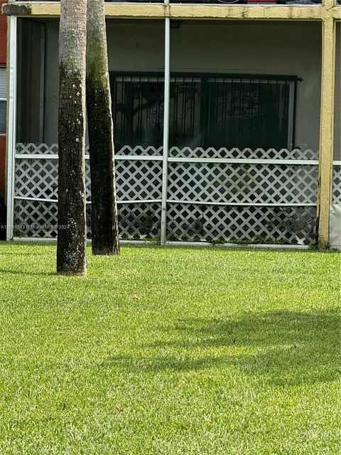 A home in Lauderdale Lakes