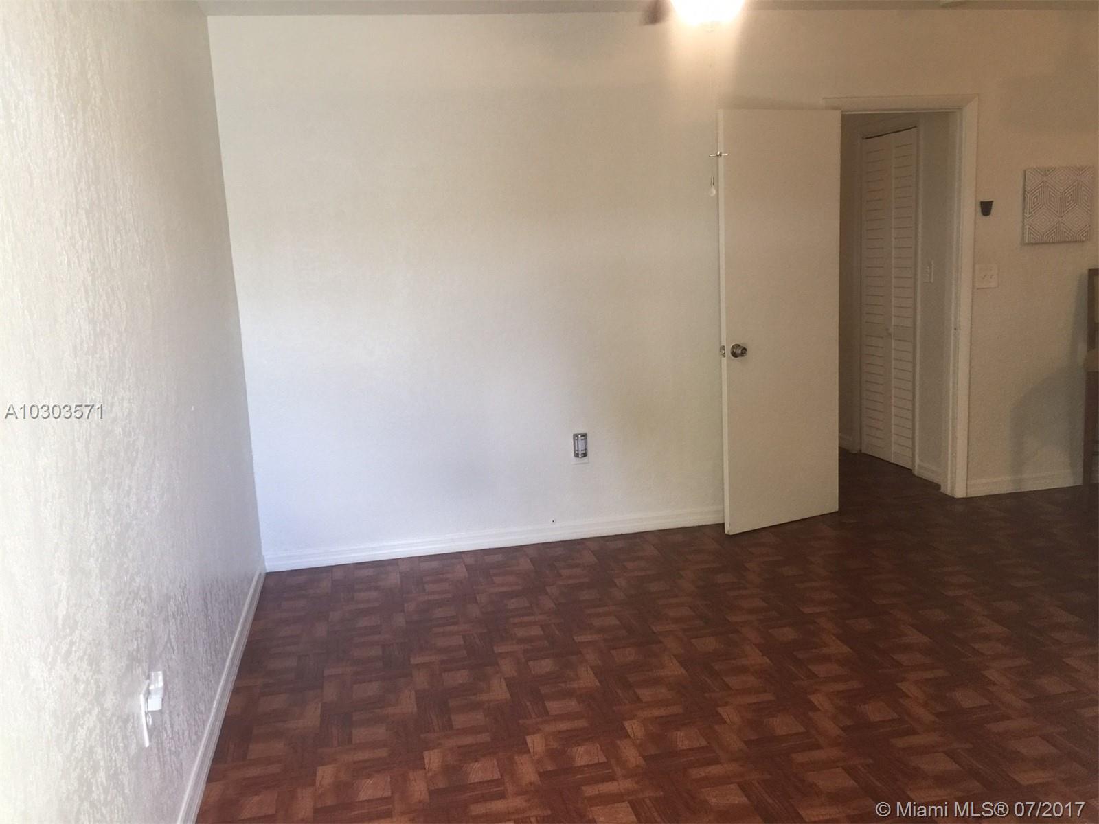 IRONS MANOR A - Residential Lease