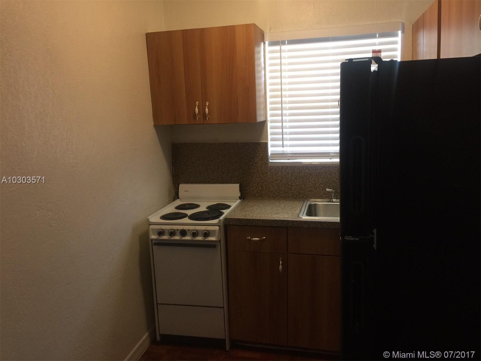 IRONS MANOR A - Residential Lease