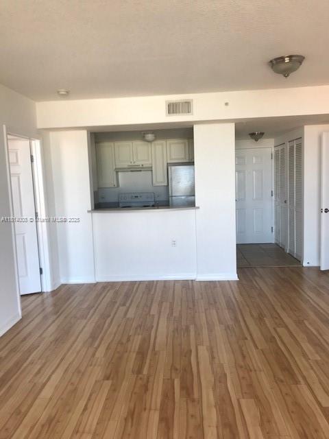 BRICKELL VISTA CONDO - Residential Lease
