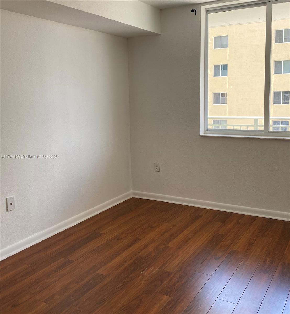 SAN LORENZO CONDO - Residential