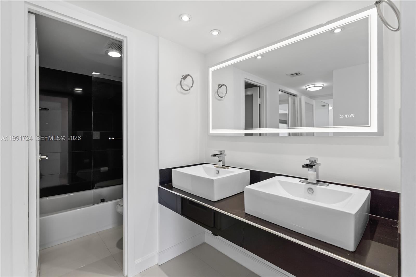 AVENTURA ELDORADO CONDO - Residential